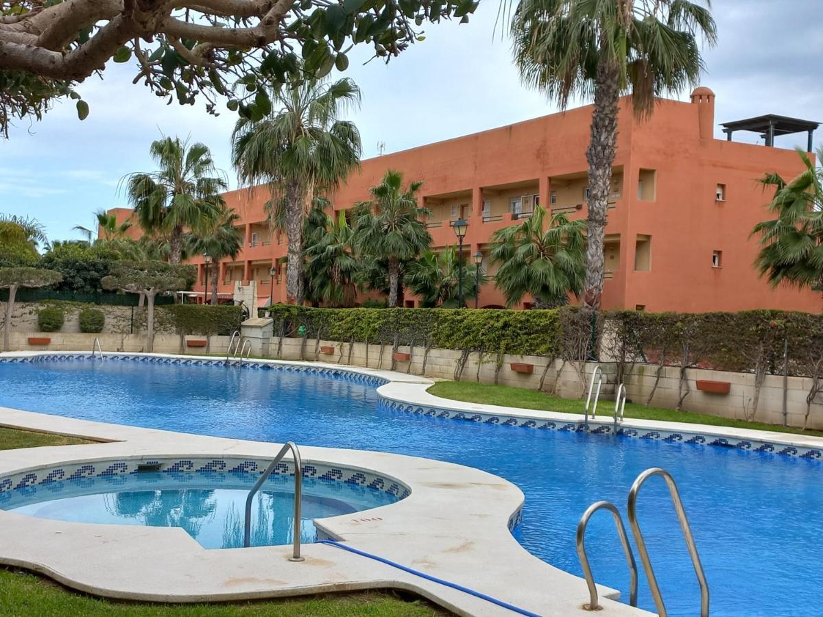 Ground Floor Close To Playa Apartmán
